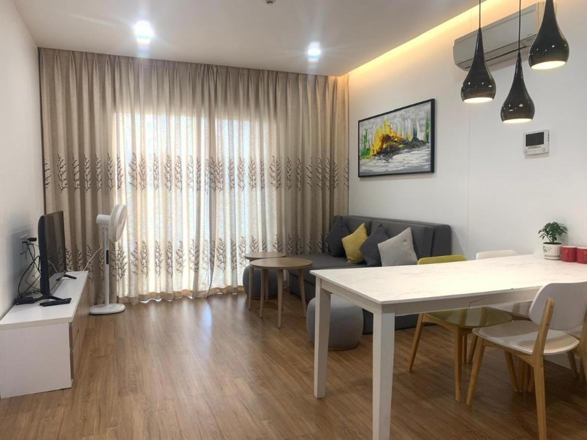 Khách sạn hẻo lánh 1bed Nearby Tan Son Nhat Airport TP. Hồ Chí Minh
