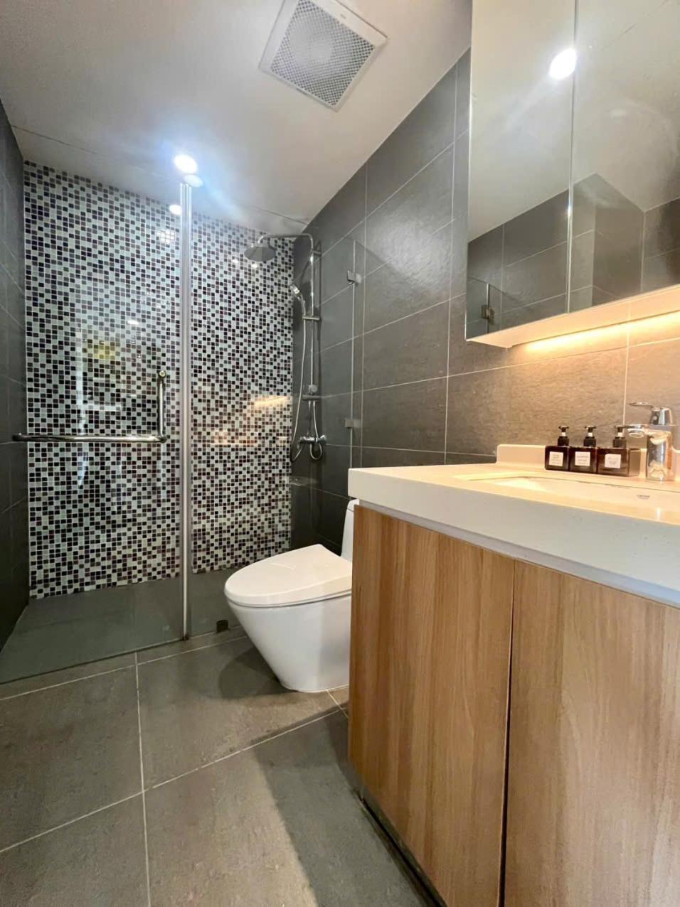 1bed Nearby Tan Son Nhat Airport *